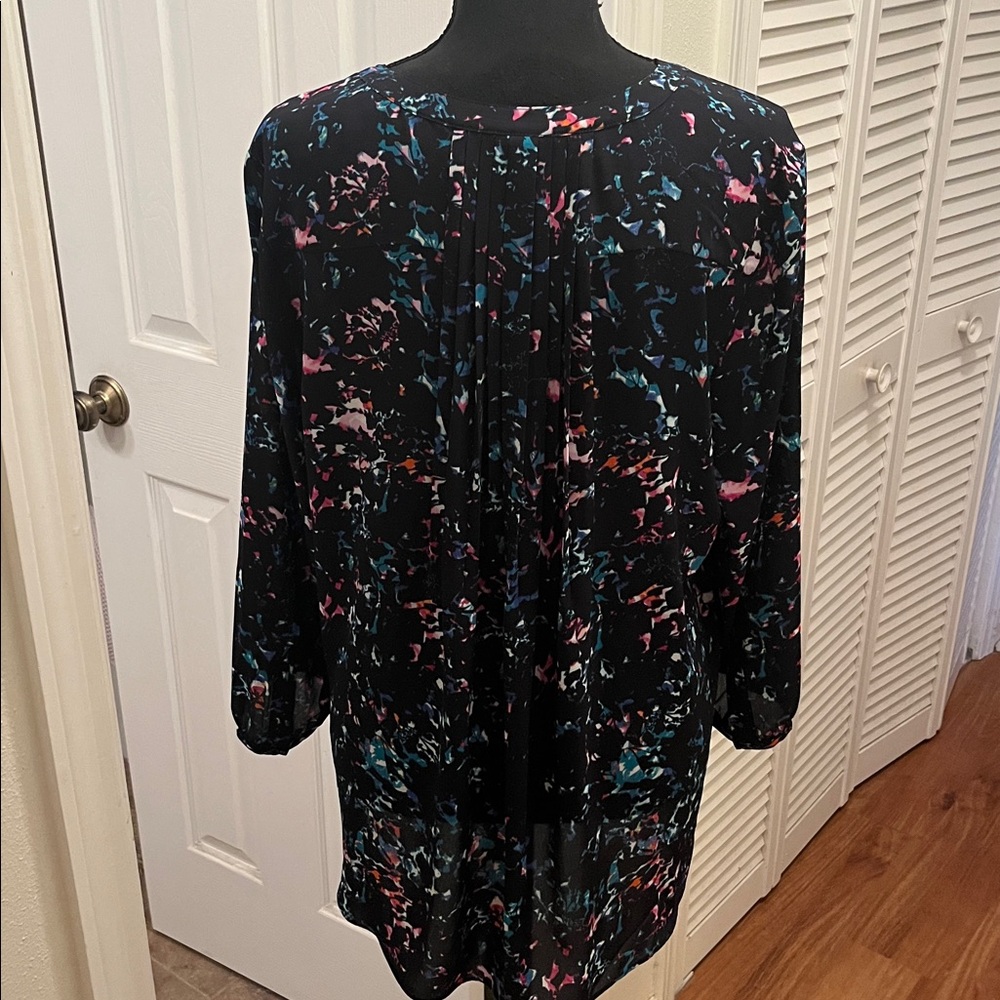 NYDJ Pintuck Black and Pink Abstract Blouse - Picture 3 of 6